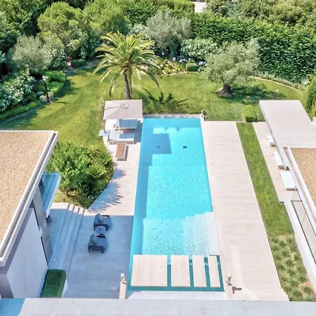 Les Pins Incredible Architect In Ramatuelle Villa